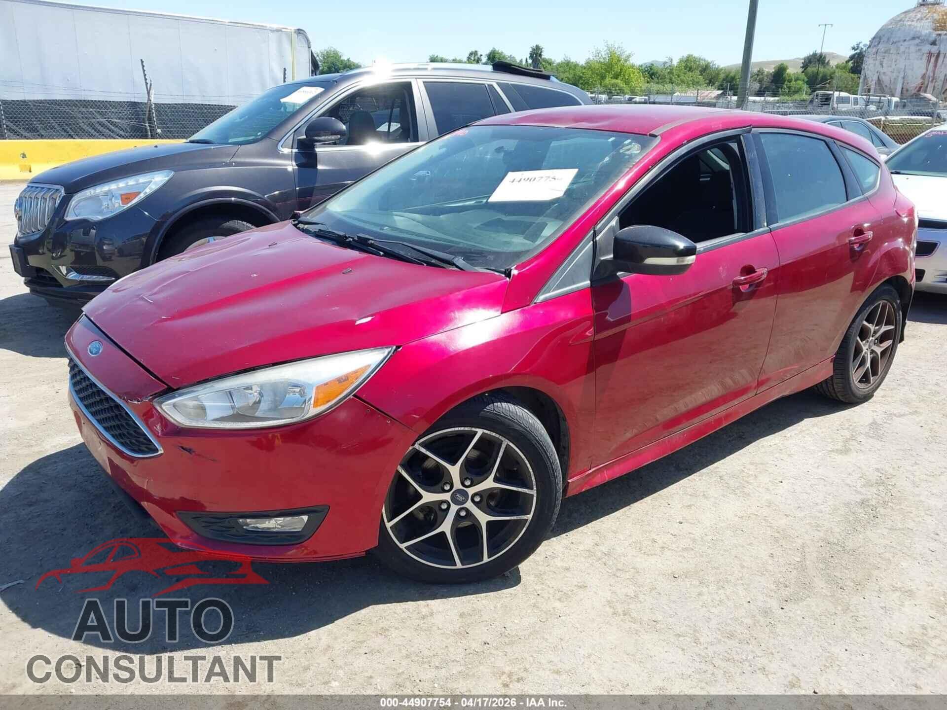 FORD FOCUS 2016 - 1FADP3K28GL282769