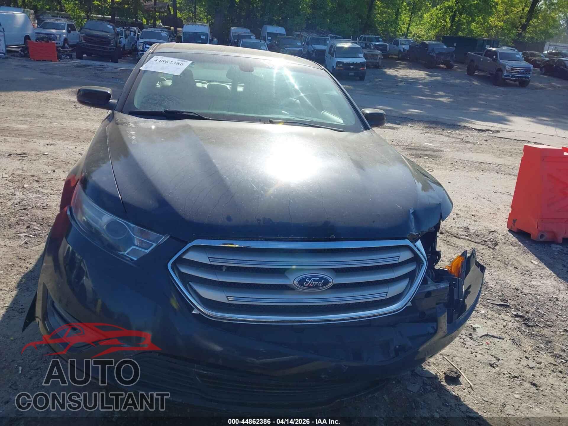 FORD TAURUS 2013 - 1FAHP2E82DG149294