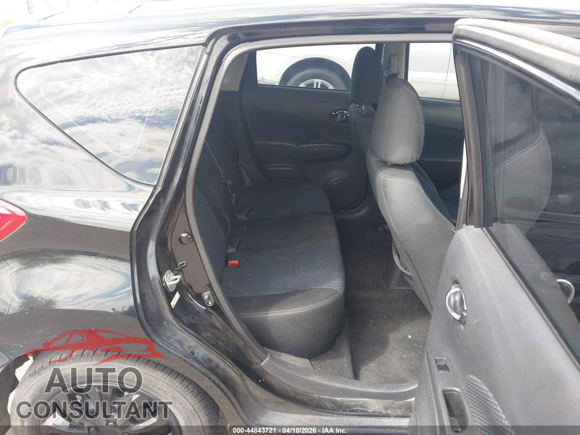 NISSAN VERSA NOTE 2018 - 3N1CE2CP8JL363589