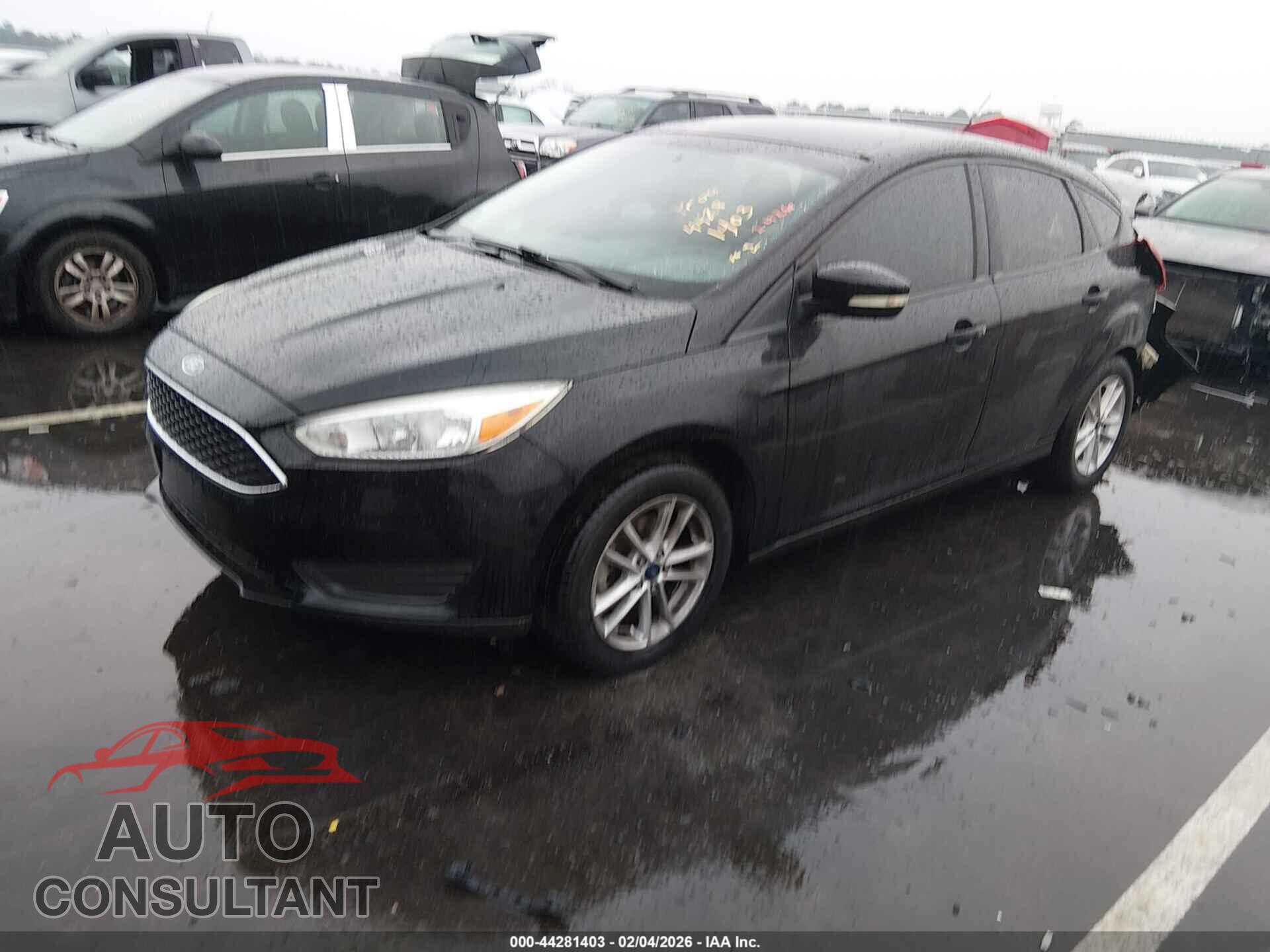 FORD FOCUS 2017 - 1FADP3K25HL311971