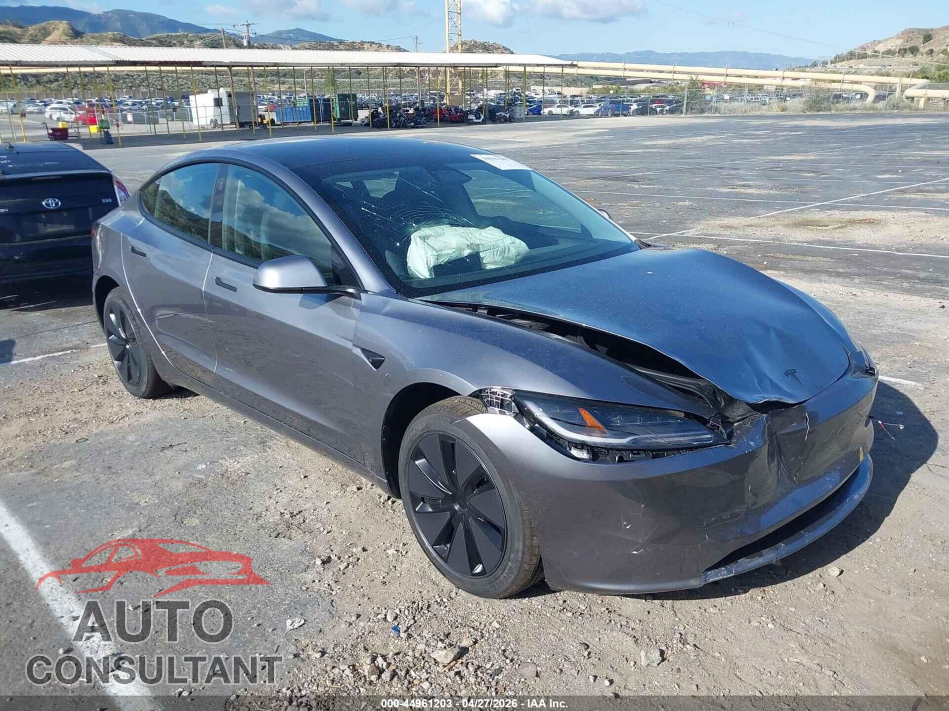 TESLA MODEL 3 2026 - 5YJ3E1EA2TF149859