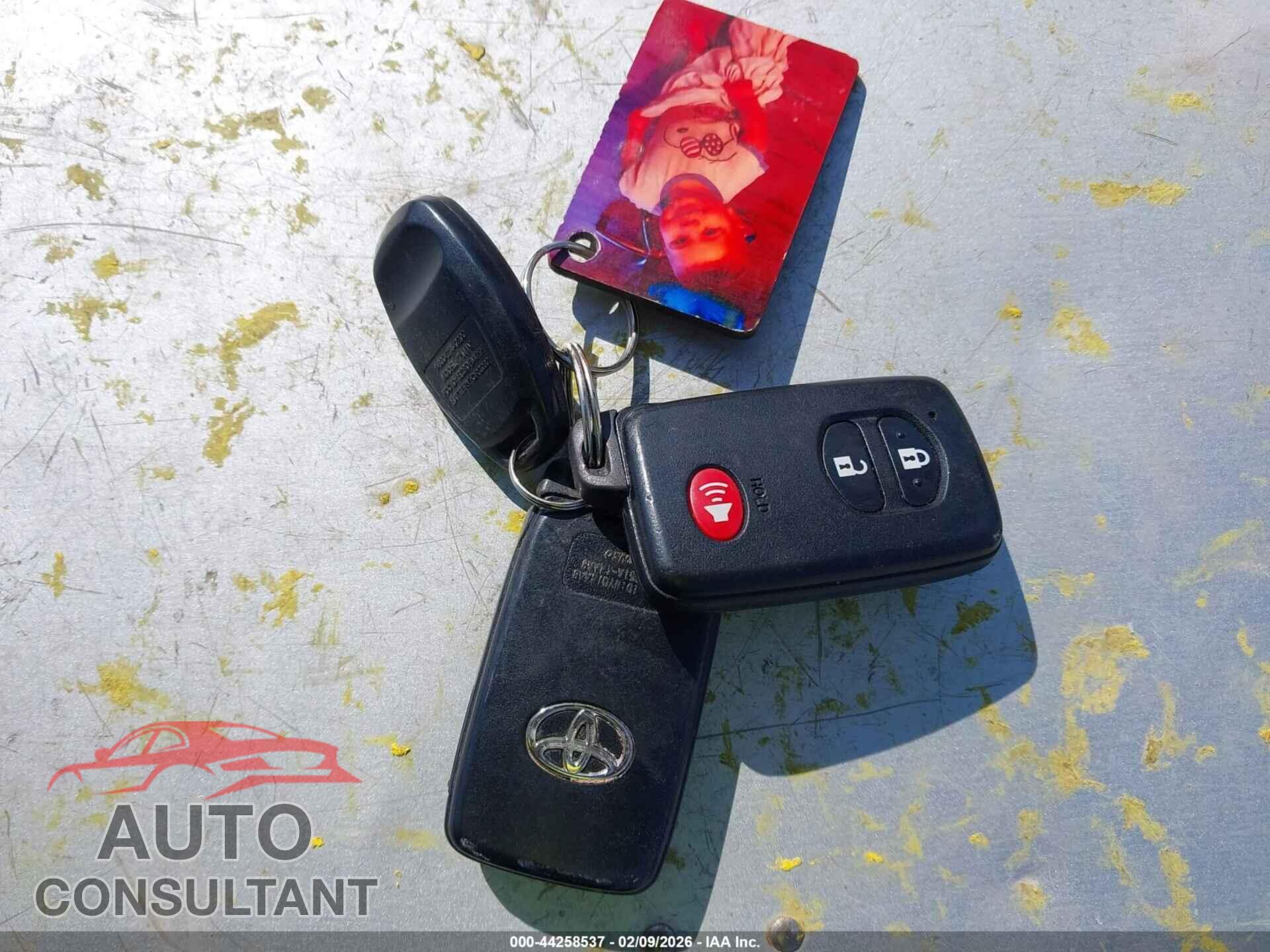 TOYOTA RAV4 2010 - JTMDK4DV8A5084792