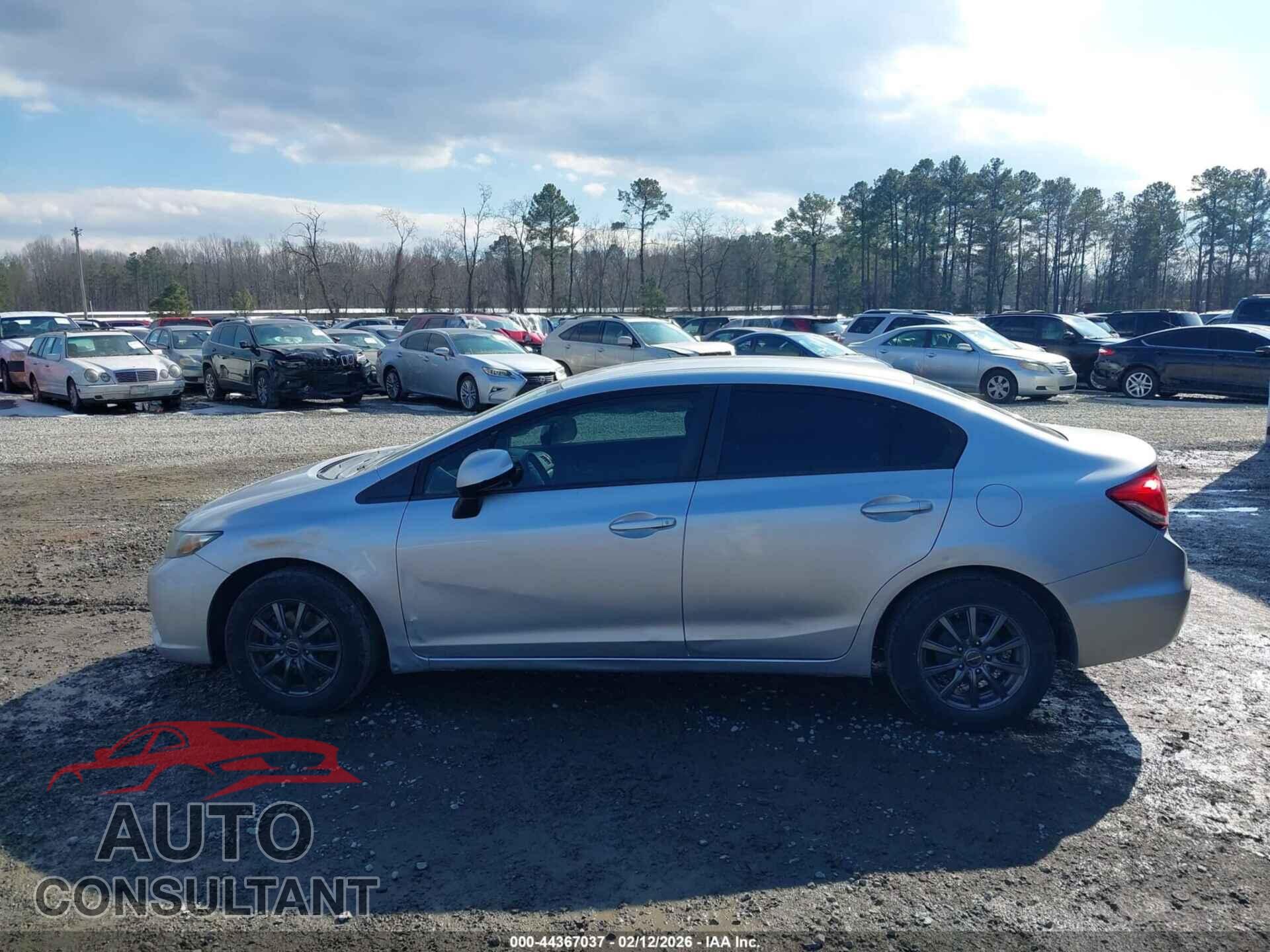HONDA CIVIC 2013 - 19XFB2F59DE049651