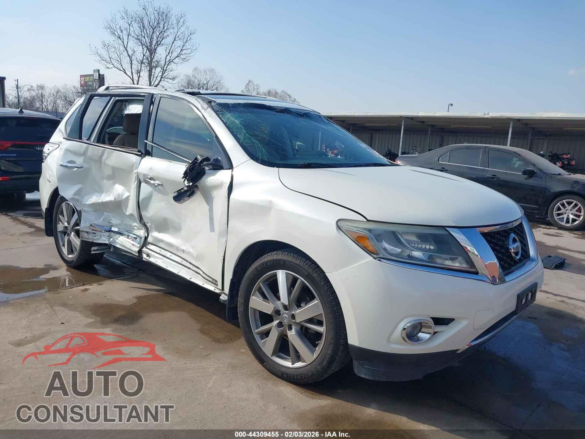 NISSAN PATHFINDER 2015 - 5N1AR2MN9FC623986