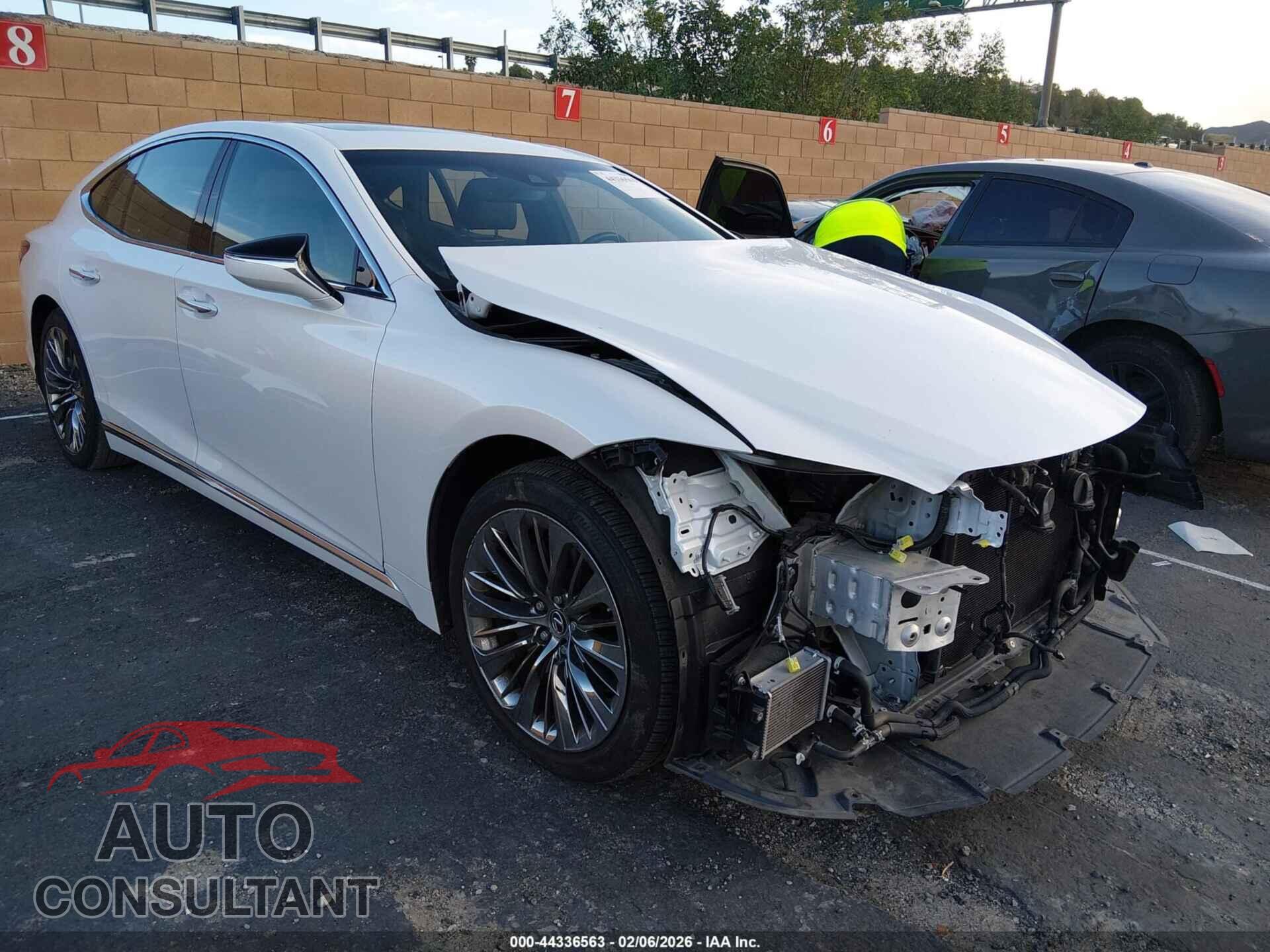 LEXUS LS 500 2021 - JTHD51FFXM5014368