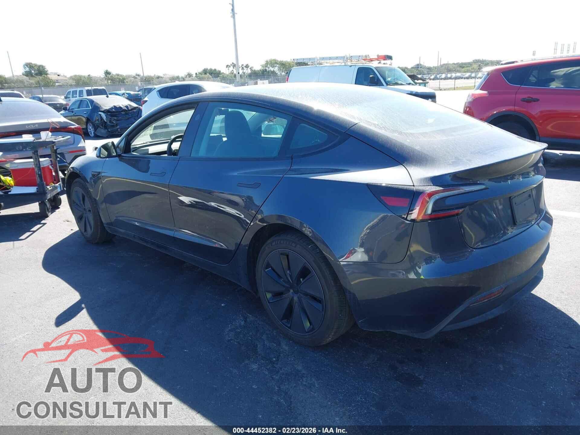TESLA MODEL 3 2025 - 5YJ3E1EA5SF970792