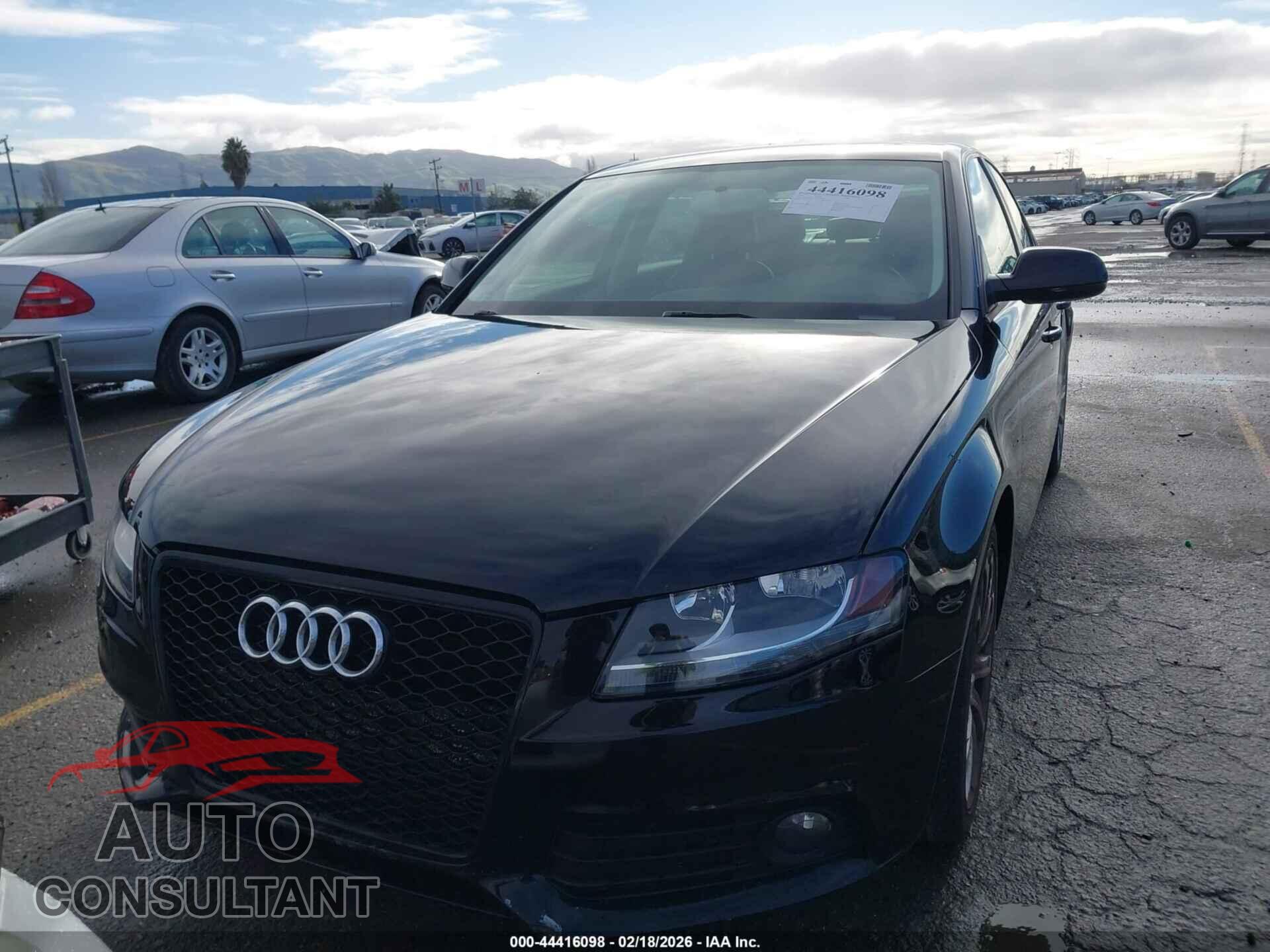 AUDI A4 2011 - WAUDFAFL4BN055092