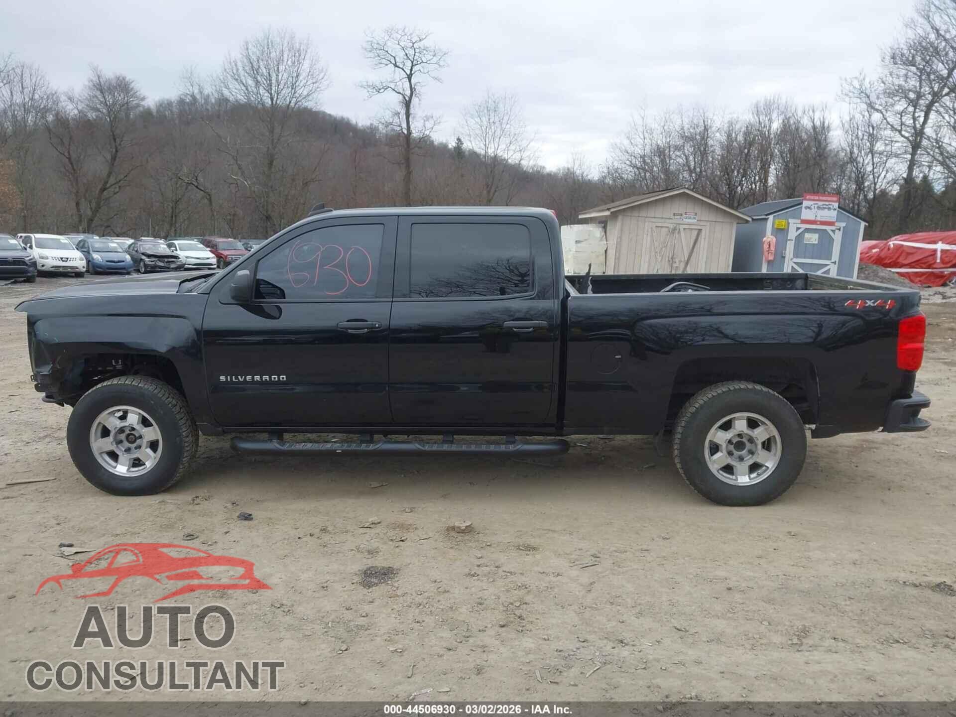 CHEVROLET SILVERADO 1500 2018 - 3GCUKPEC8JG539082