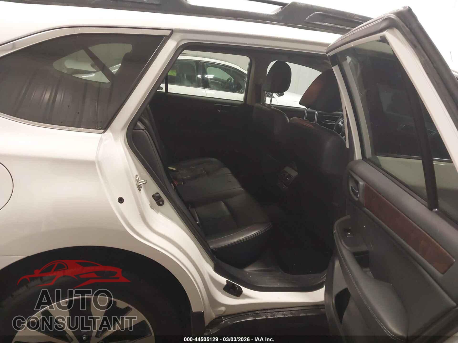 SUBARU OUTBACK 2017 - 4S4BSAKC3H3298341