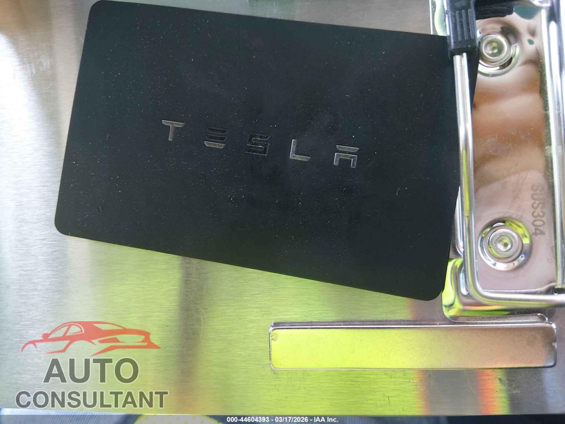 TESLA MODEL 3 2019 - 5YJ3E1EB5KF386546