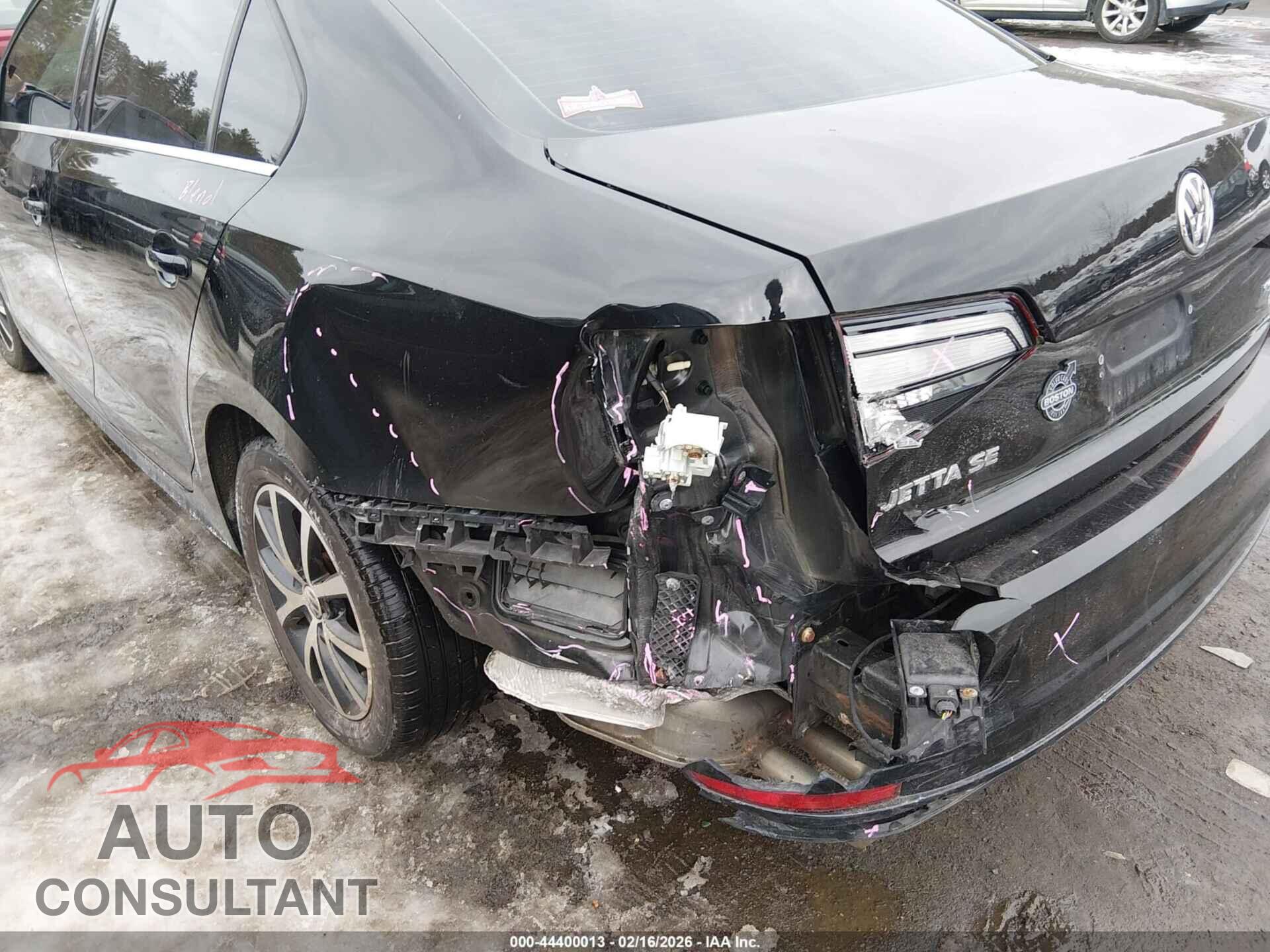 VOLKSWAGEN JETTA 2017 - 3VWDB7AJ7HM323768
