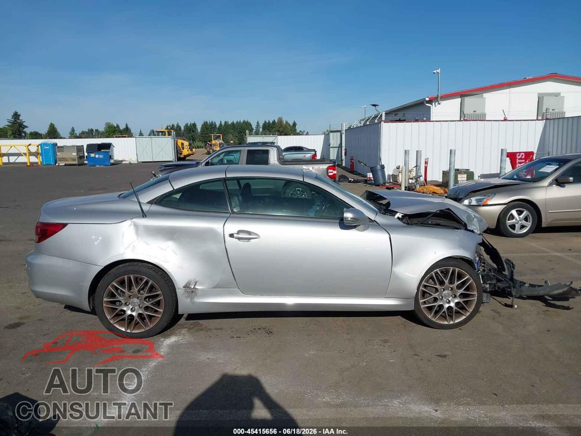 LEXUS IS 350C 2010 - JTHFE2C24A2502325