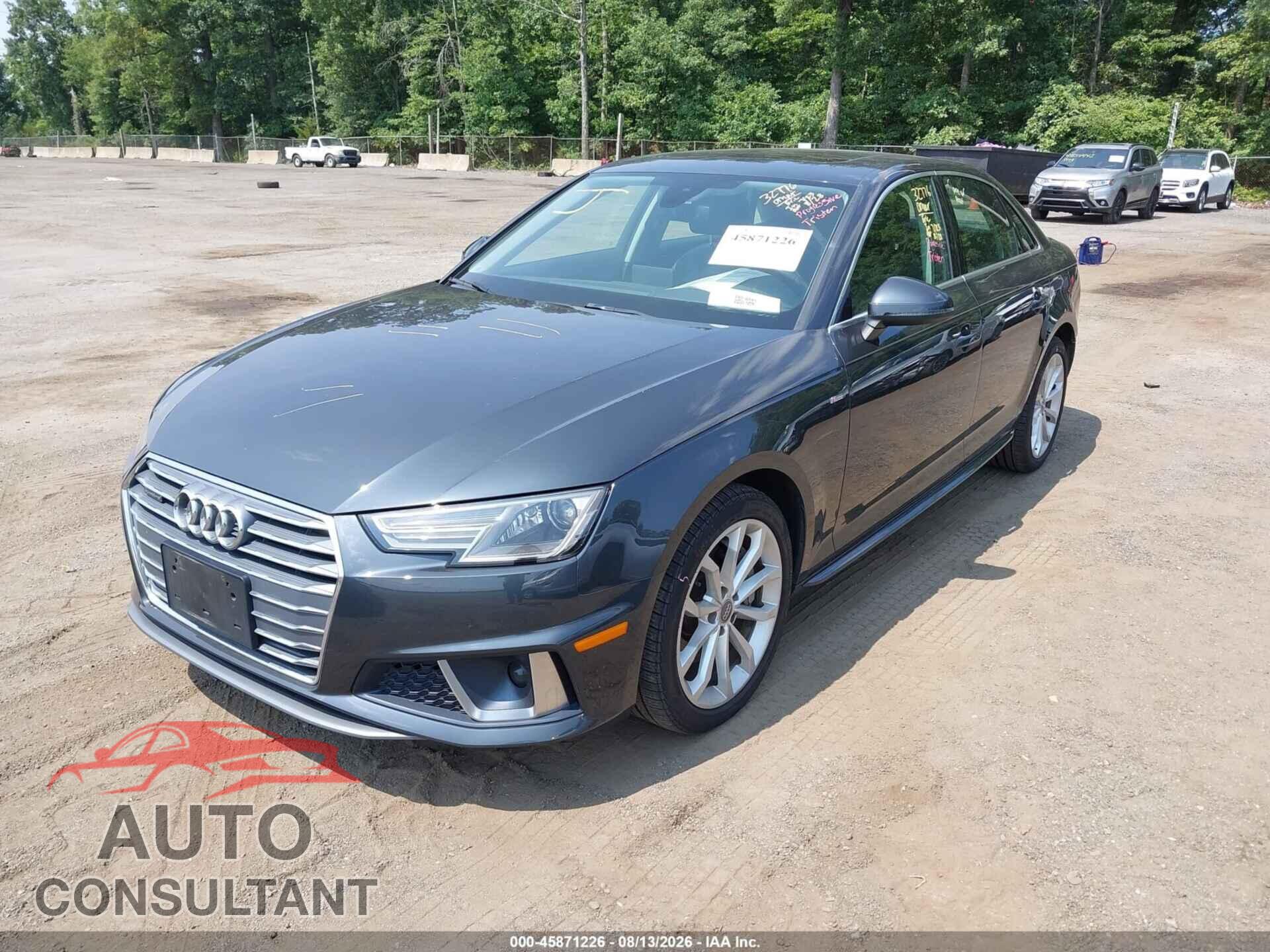AUDI A4 2019 - WAUDNAF45KA003036