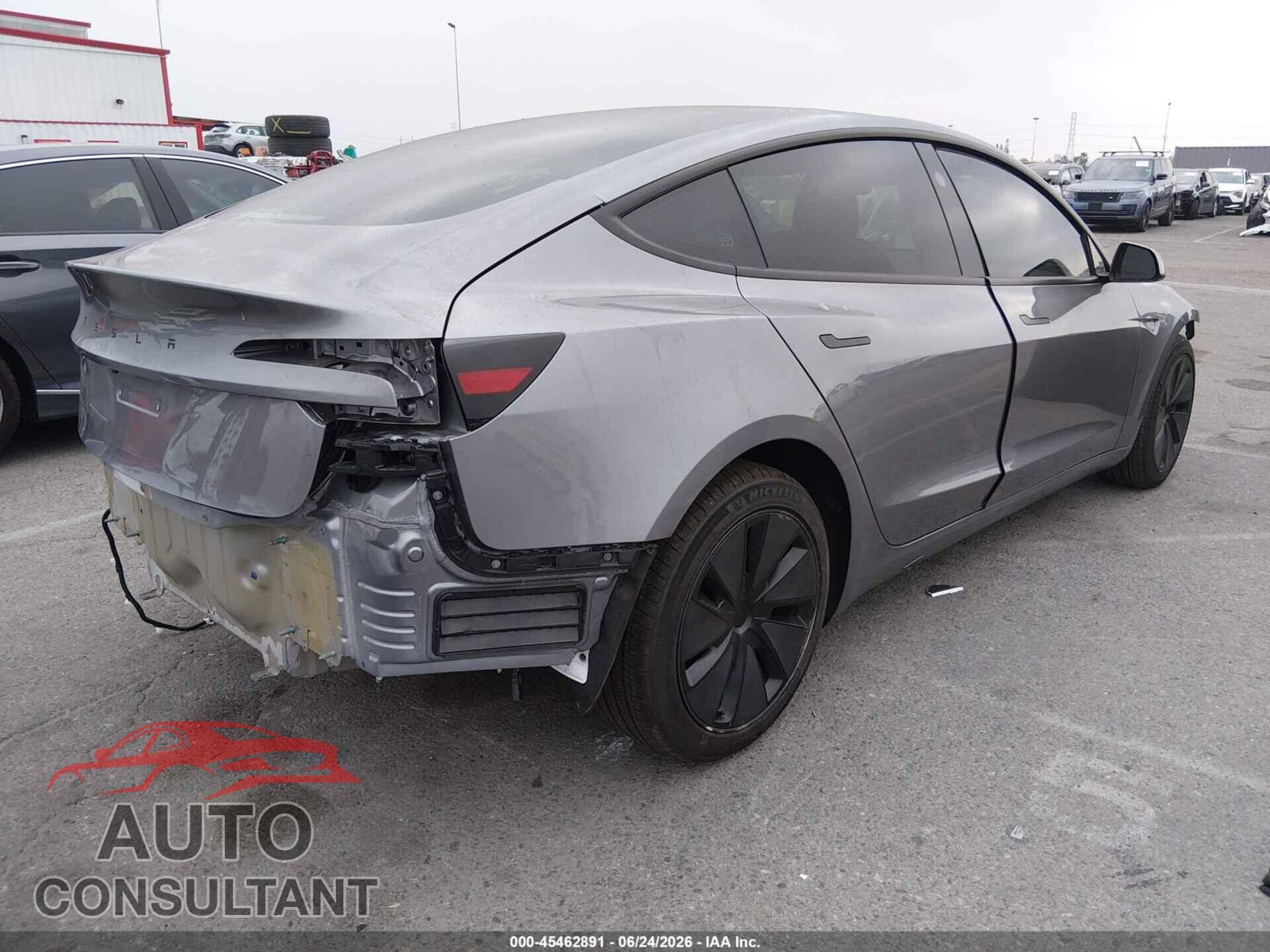 TESLA MODEL 3 2025 - 5YJ3E1EA4SF021430