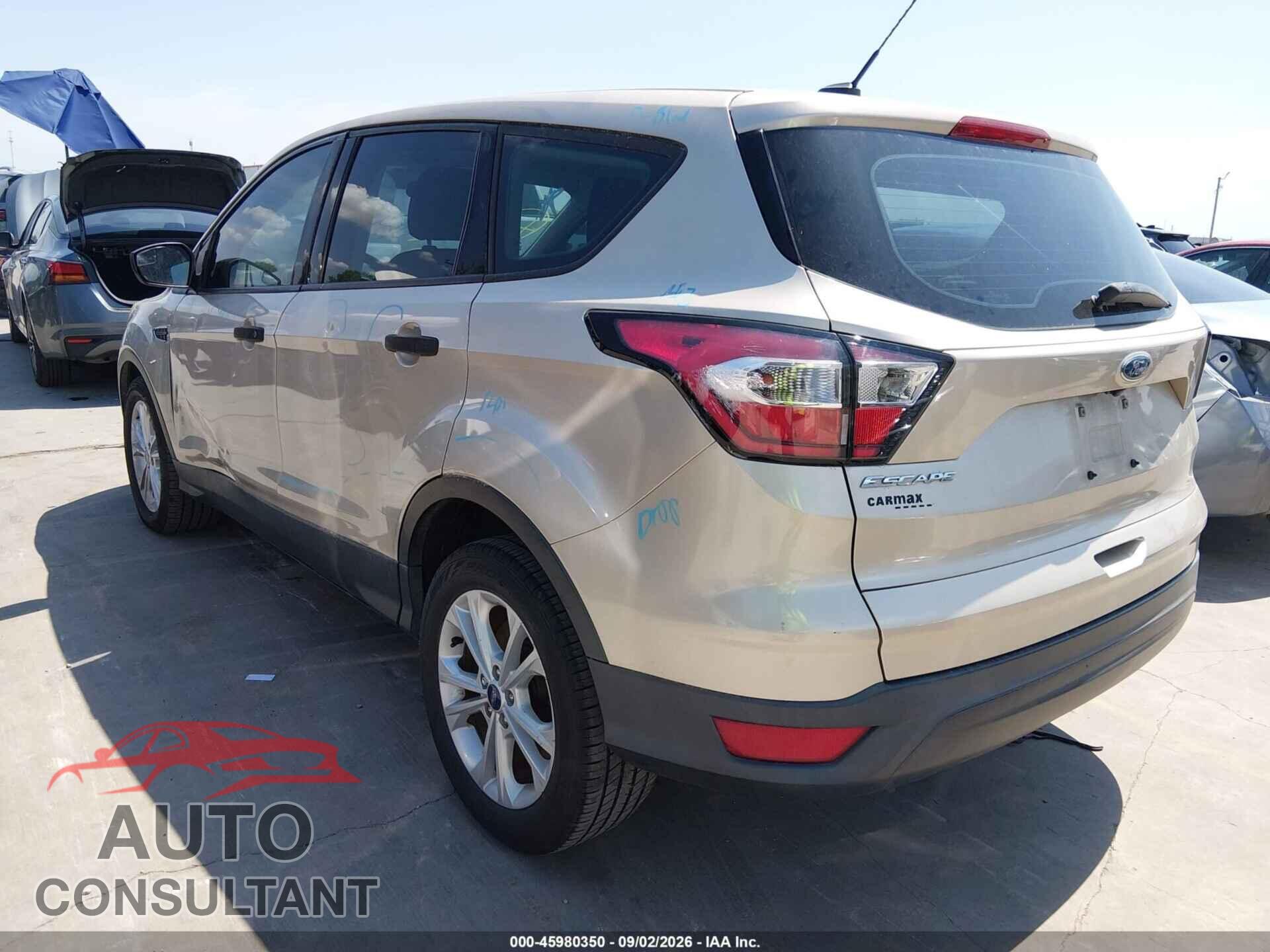 FORD ESCAPE 2017 - 1FMCU0F73HUC78235