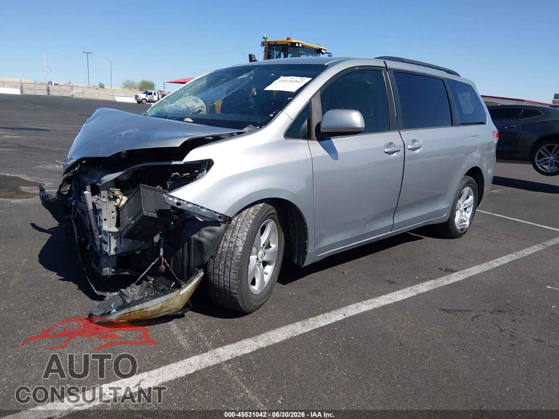 TOYOTA SIENNA 2012 - 5TDKK3DC5CS242664