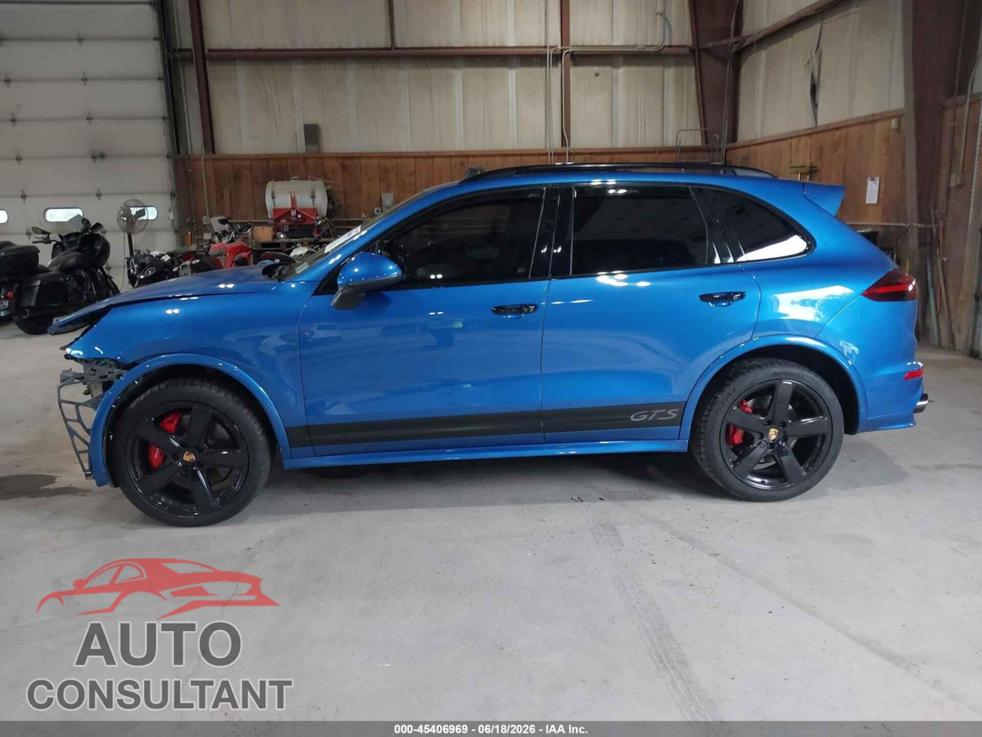 PORSCHE CAYENNE 2017 - WP1AD2A24HLA83591
