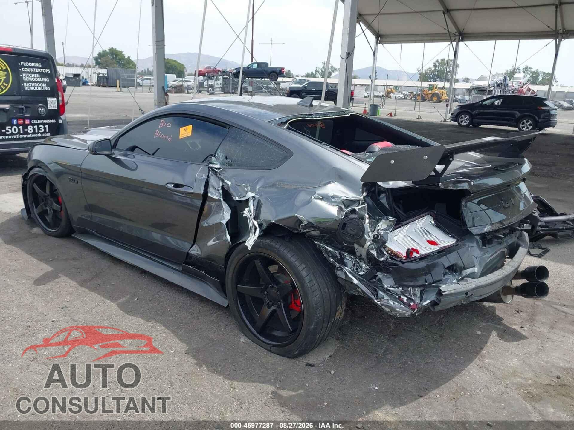 FORD MUSTANG 2020 - 1FA6P8CF2L5141900