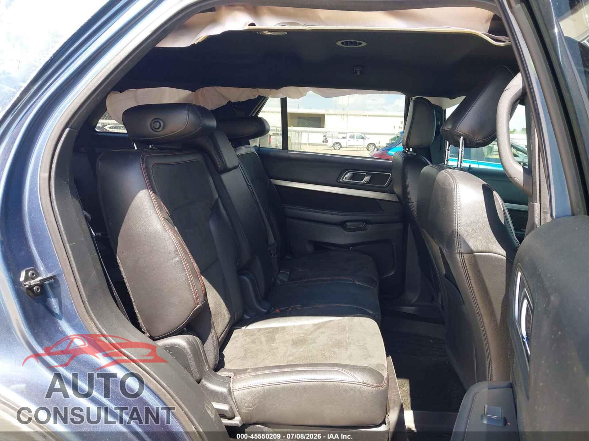 FORD EXPLORER 2018 - 1FM5K7D82JGB17205