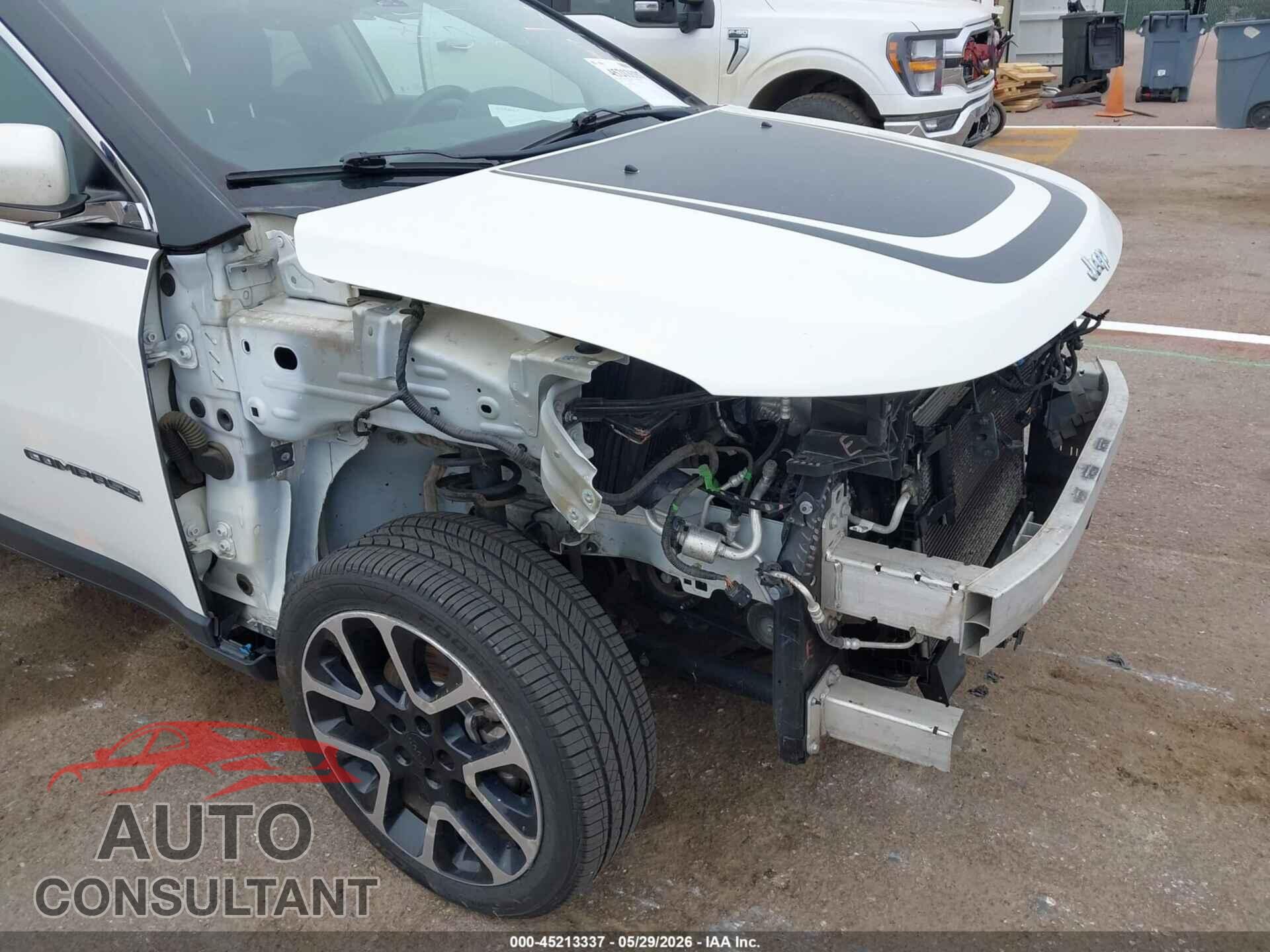 JEEP COMPASS 2018 - 3C4NJDCB6JT246014