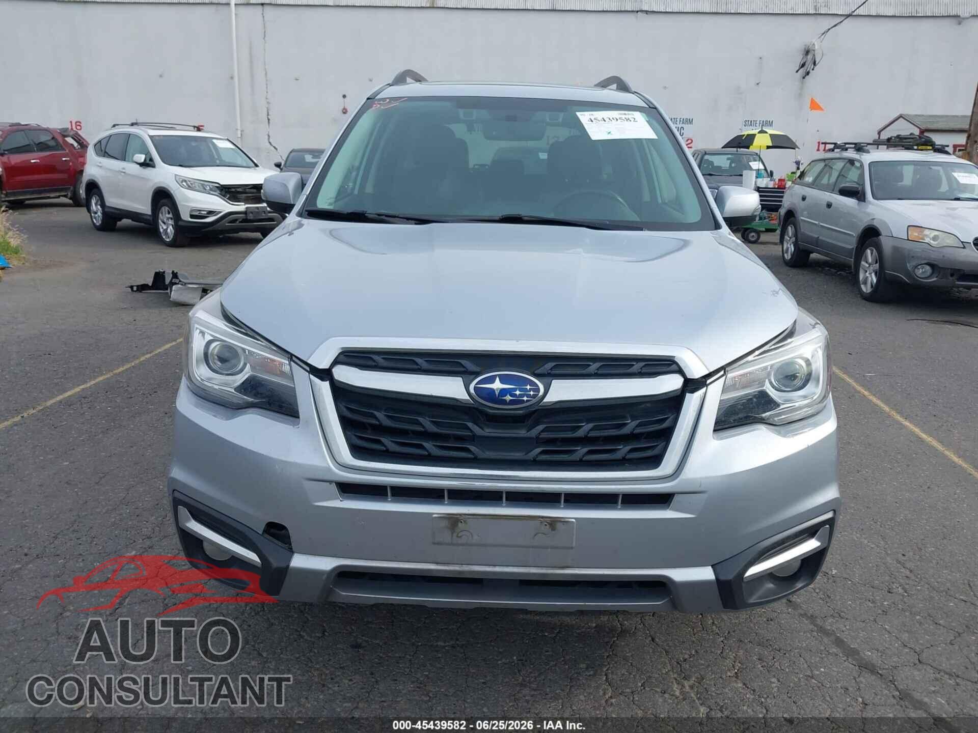 SUBARU FORESTER 2017 - JF2SJAWC6HH467385