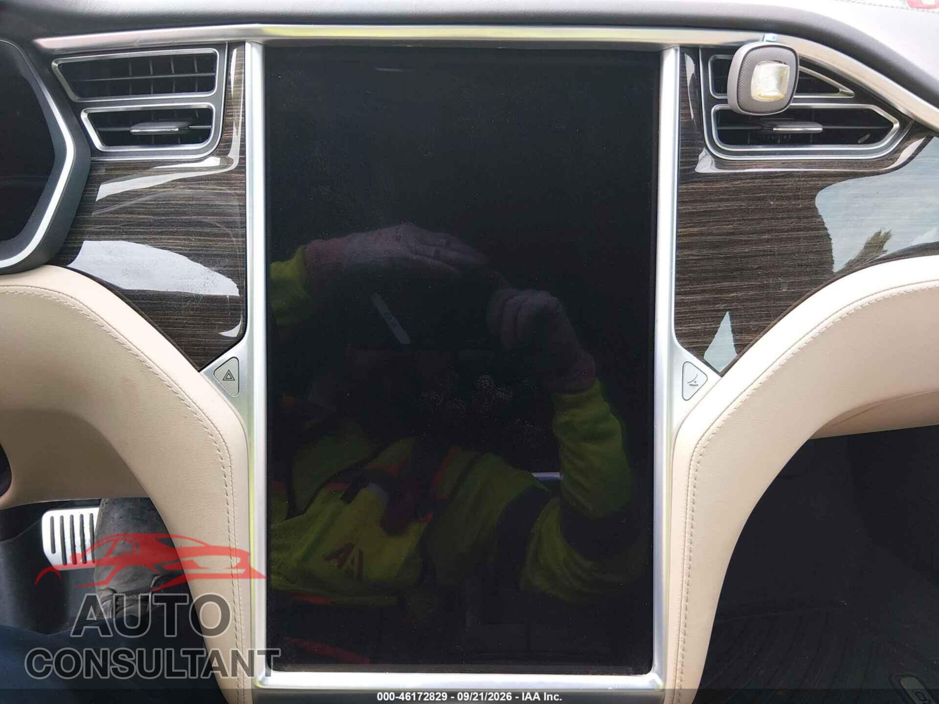 TESLA MODEL S 2016 - 5YJSA1E10GF150943