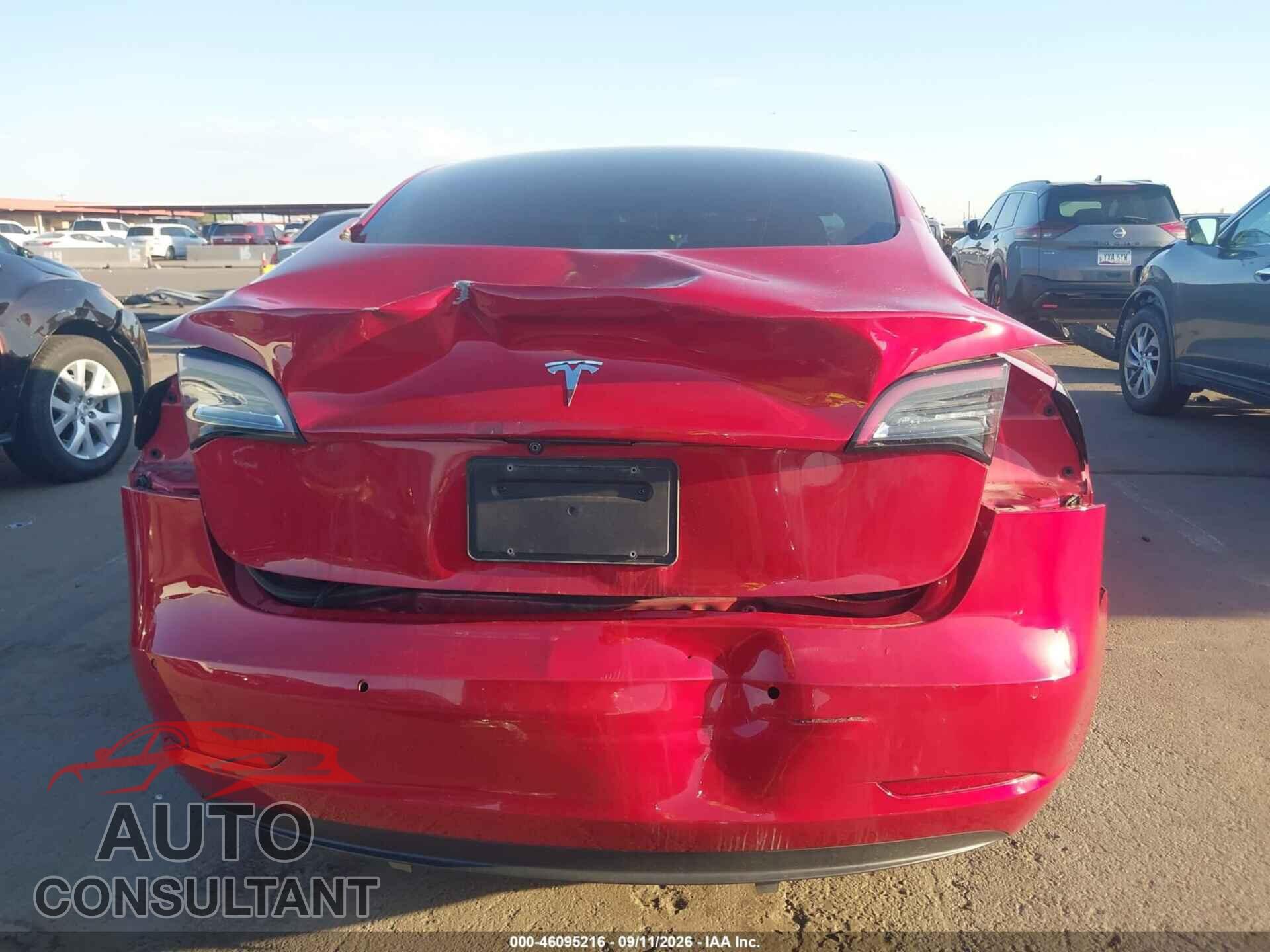 TESLA MODEL 3 2021 - 5YJ3E1EA8MF009462