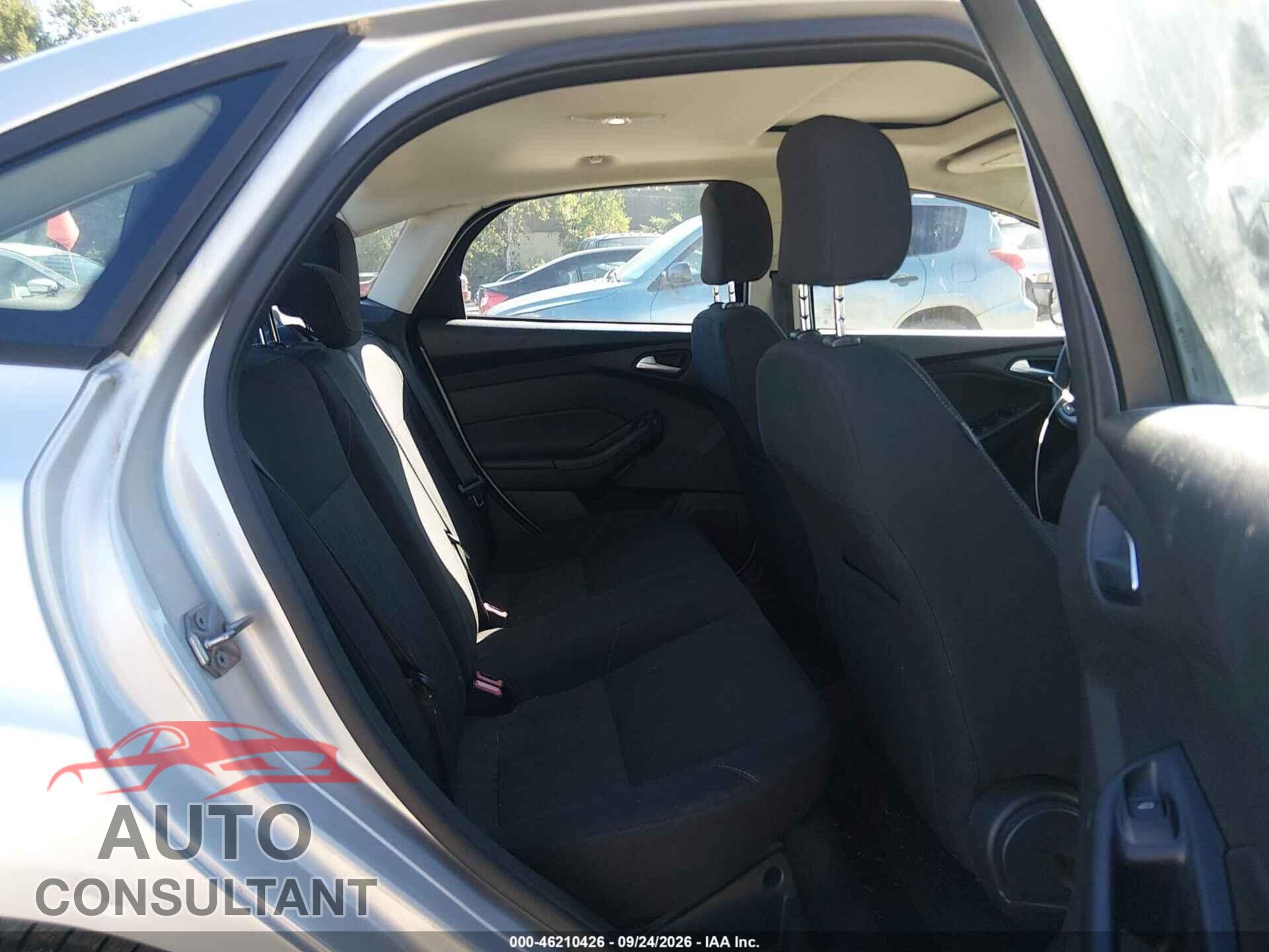 FORD FOCUS 2015 - 1FADP3F29FL316324