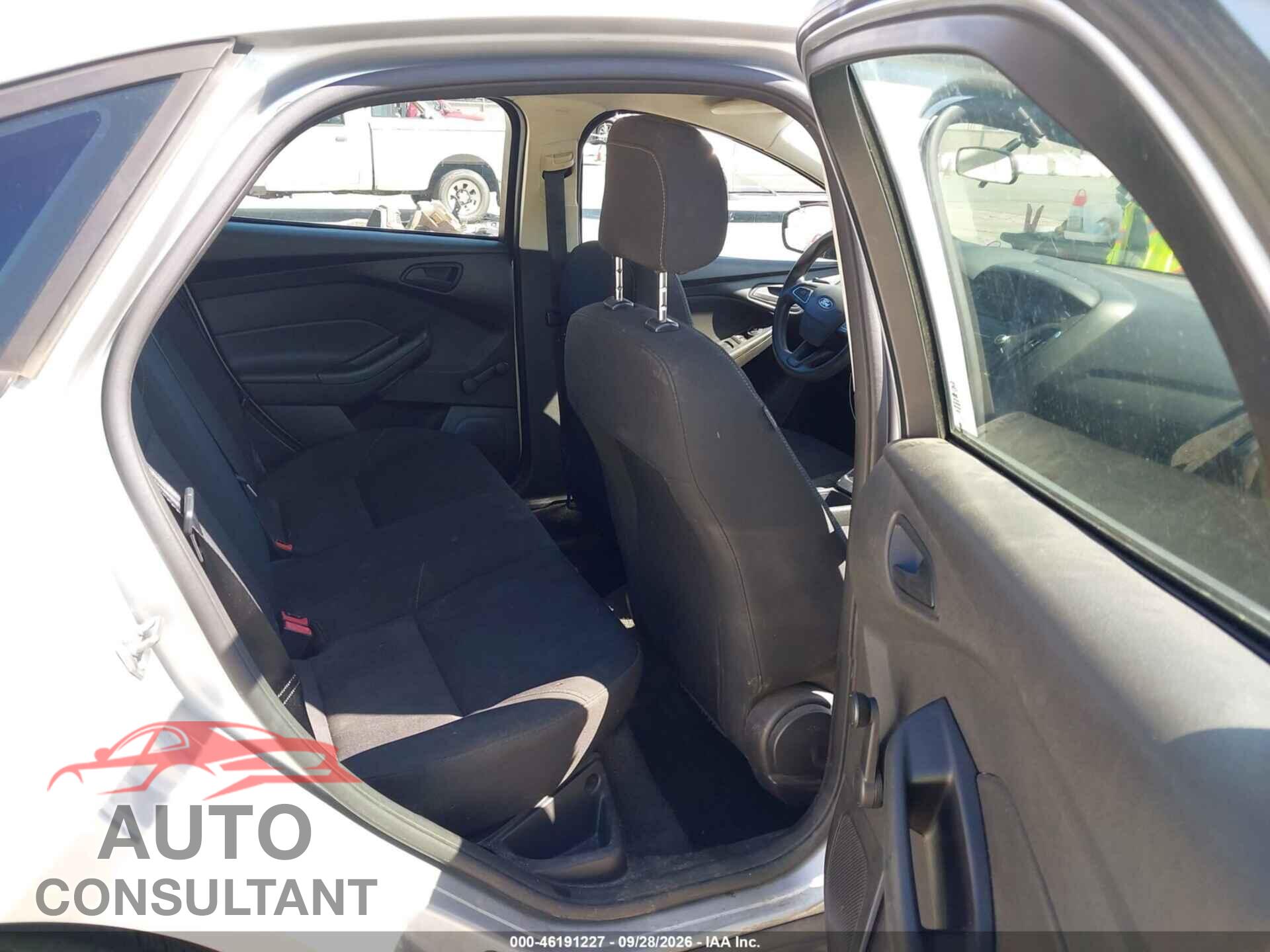 FORD FOCUS 2016 - 1FADP3E28GL383306