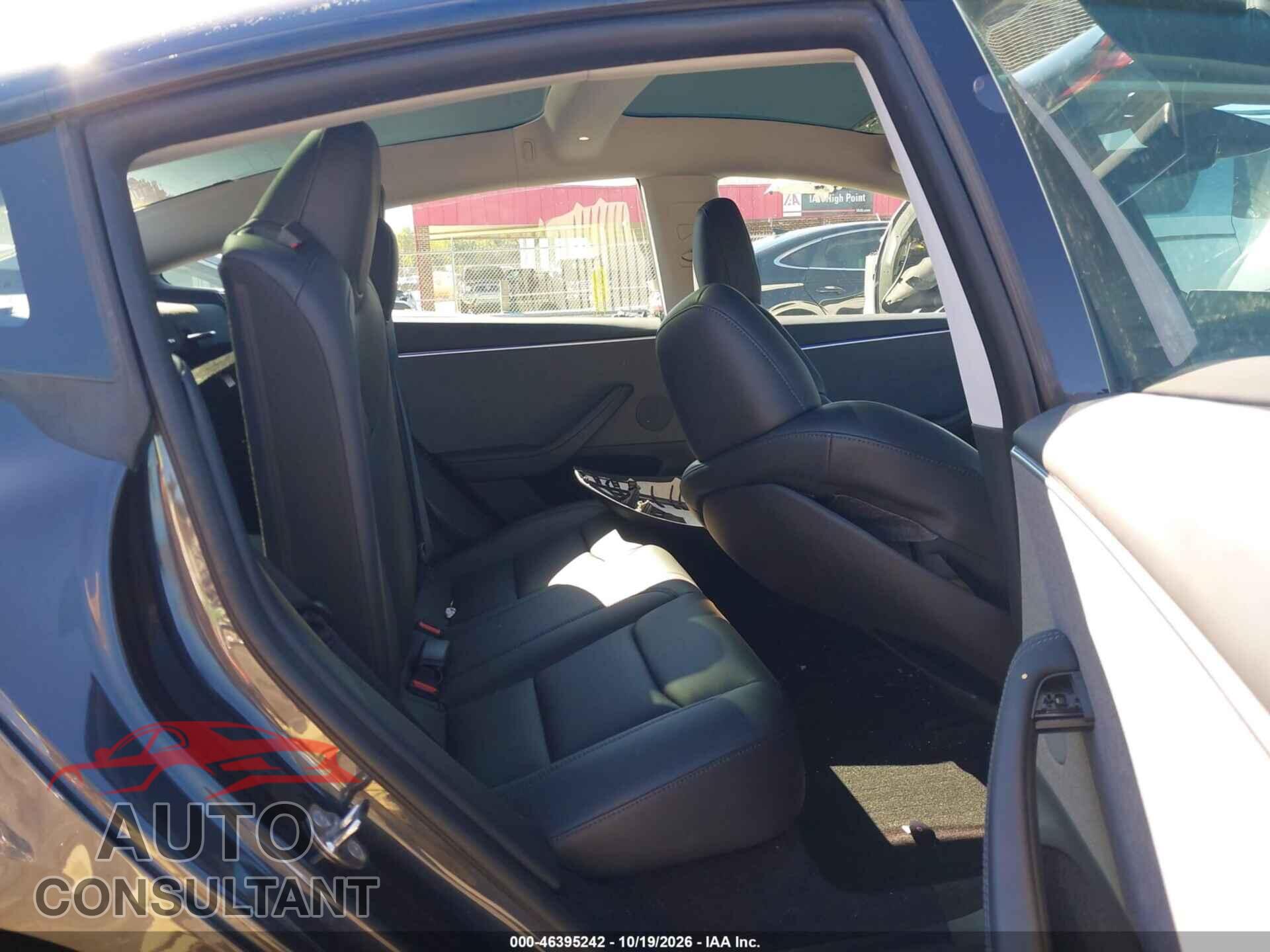 TESLA MODEL 3 2024 - 5YJ3E1EA2RF766574