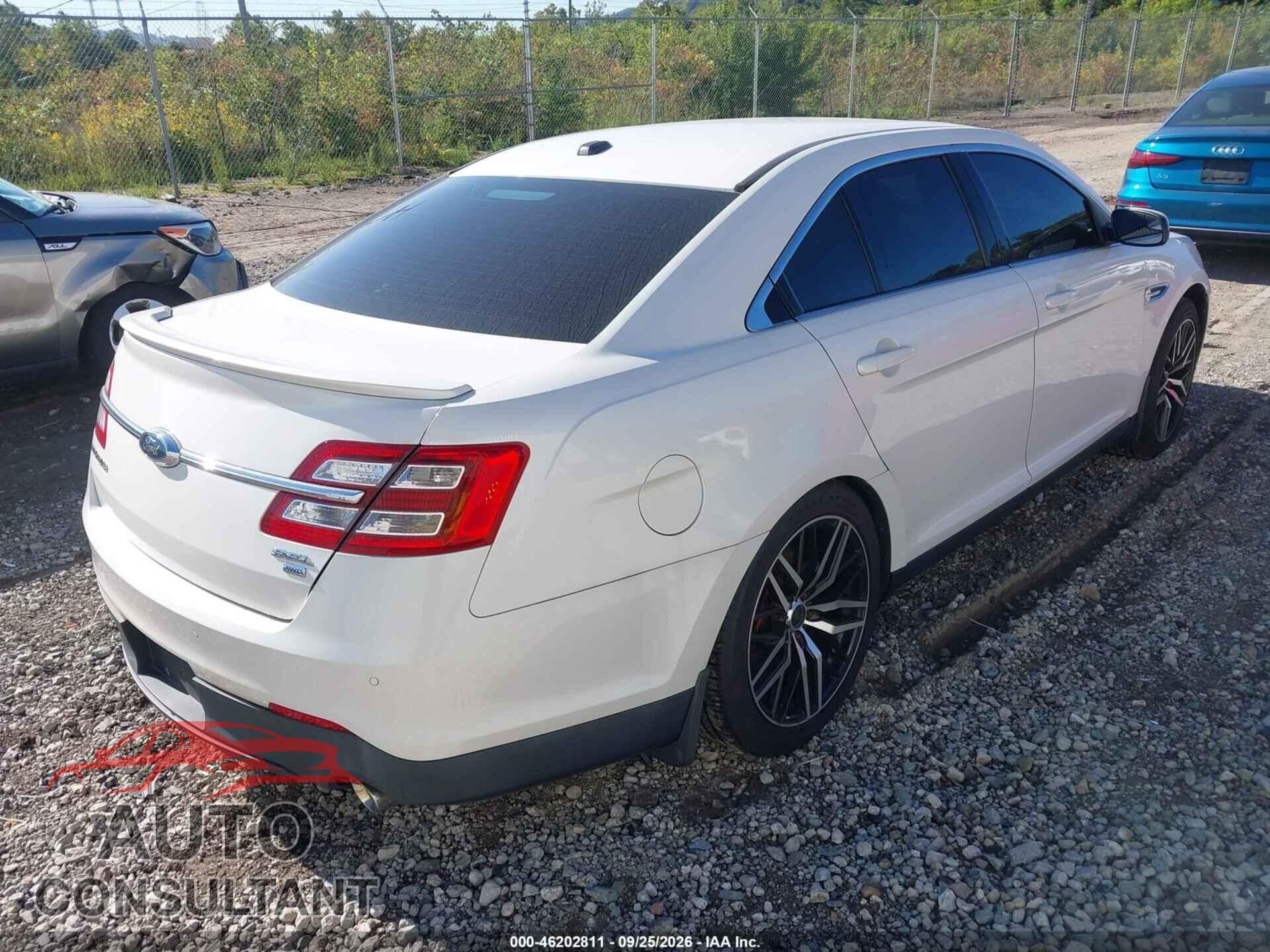 FORD TAURUS 2014 - 1FAHP2H8XEG177826