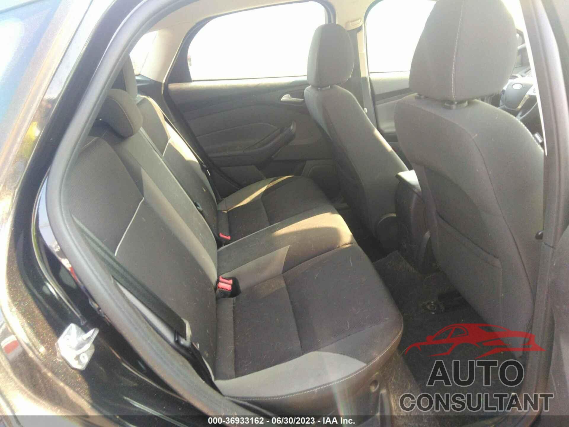 FORD FOCUS 2014 - 1FADP3K2XEL346047