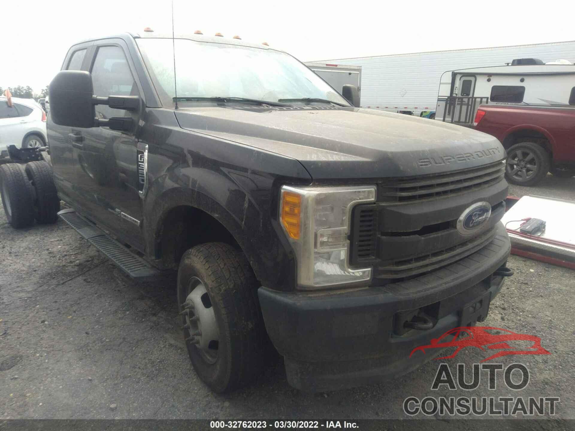 FORD SUPER DUTY F-350 DRW 2017 - 1FT8X3DT1HEB19677