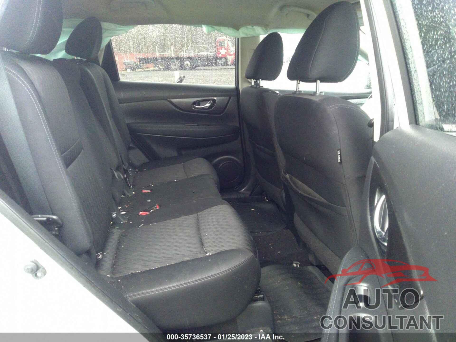 NISSAN ROGUE 2017 - KNMAT2MV0HP560150